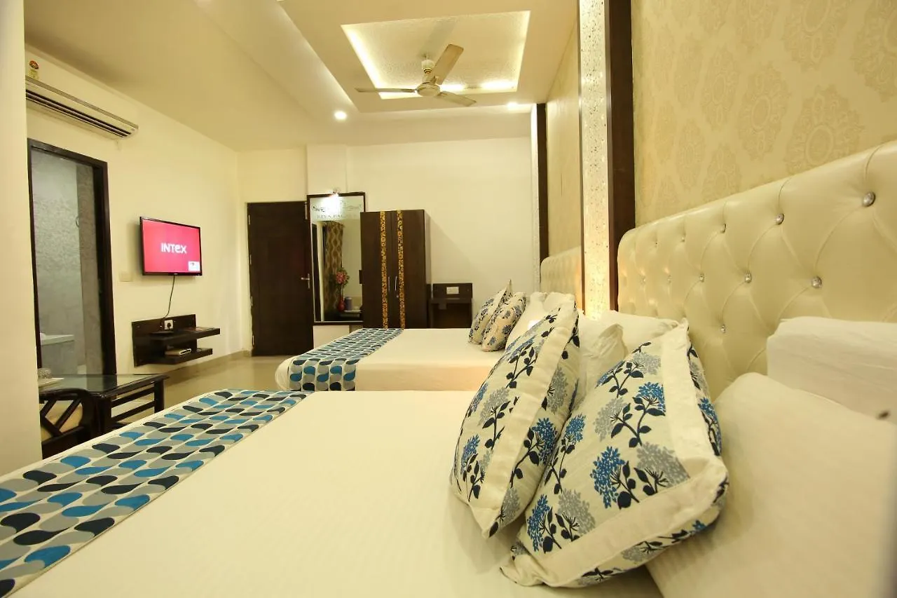 Riya Palace Agra  Hotel